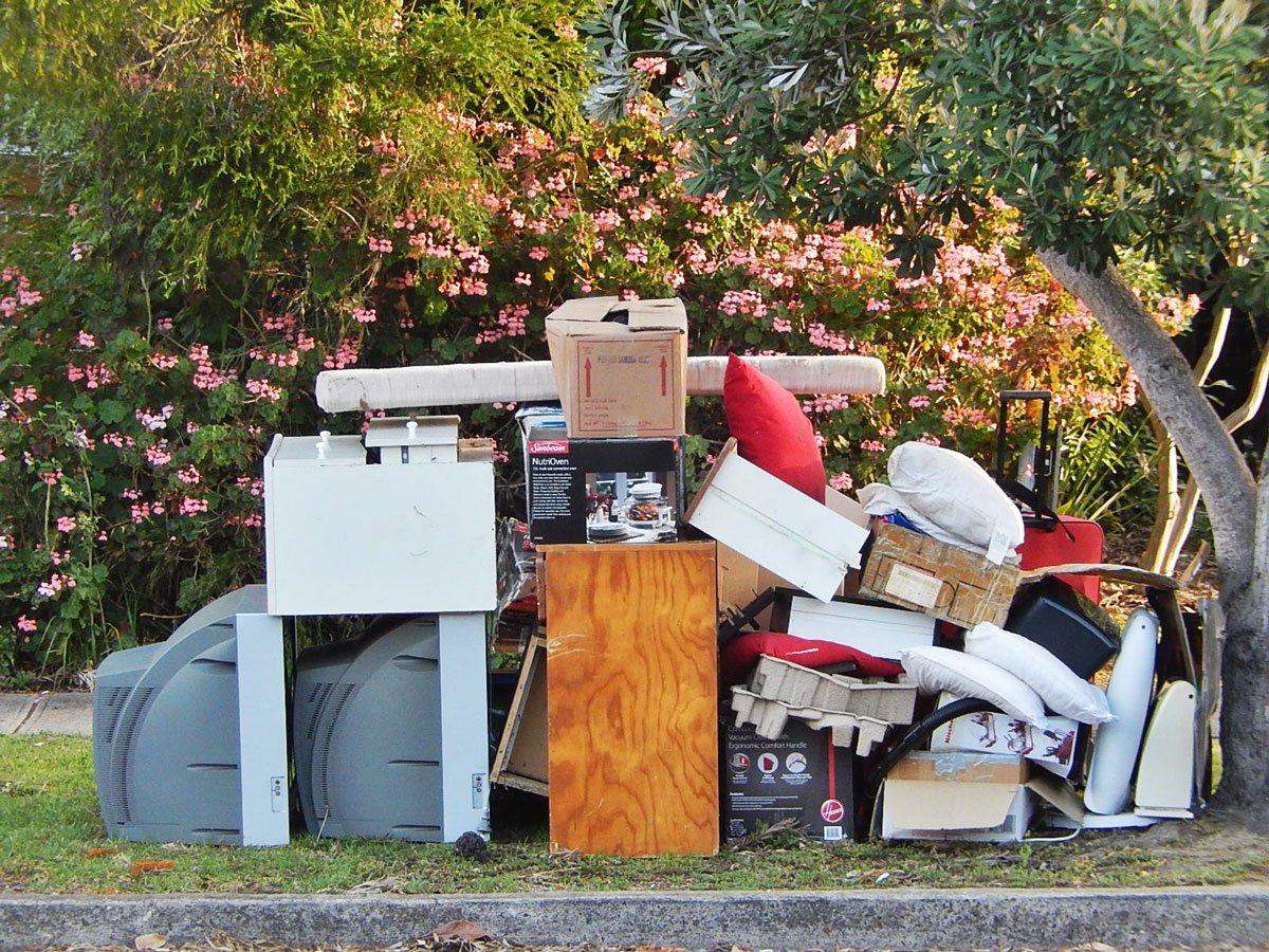 Junk, Rubbish, Garbage Removal Spring Dubai 0559817996
